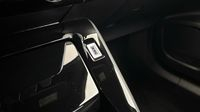 Peugeot 2008 1.2 PureTech 100ch S&S Allure — photo 30