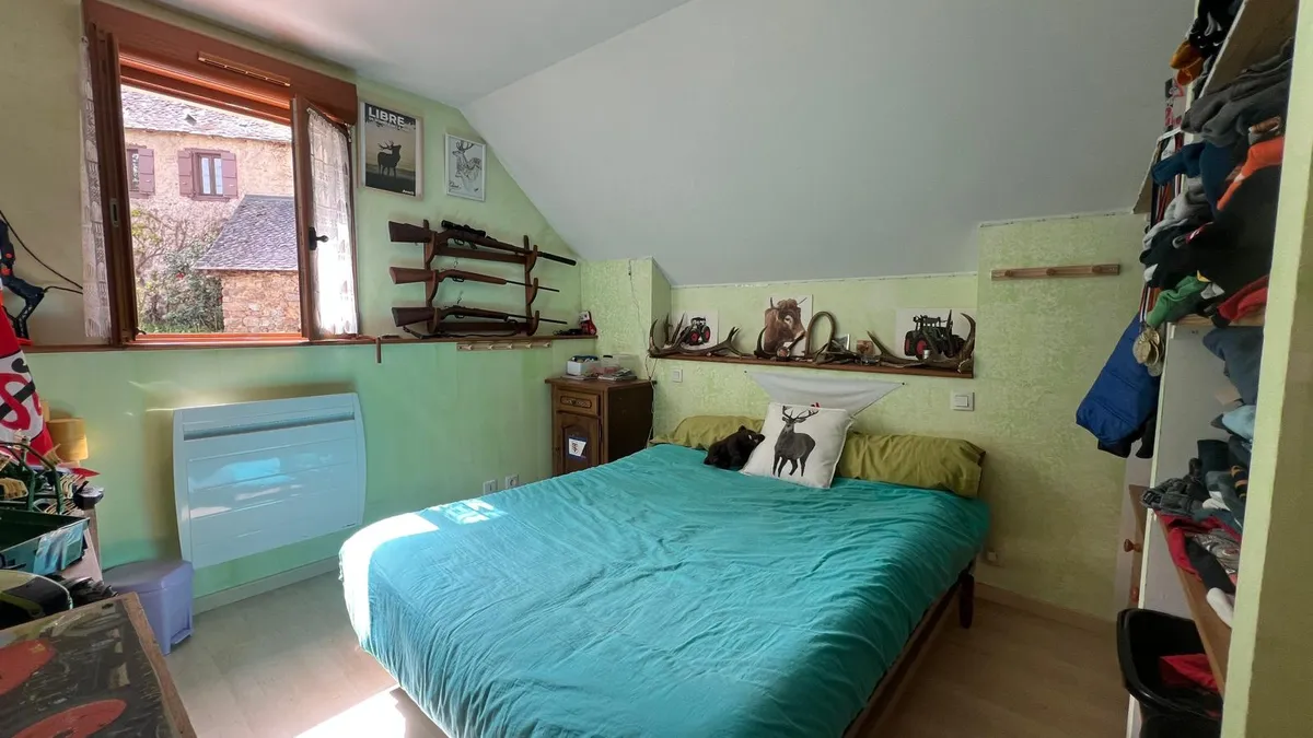 Photo 10