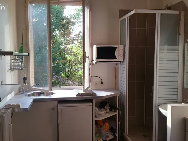 Studette Neuilly sur Seine