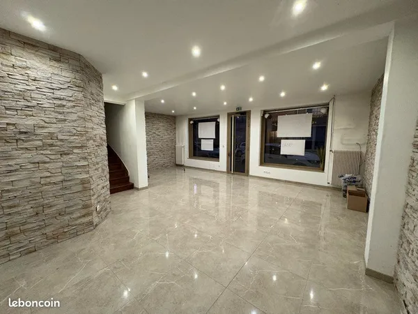 Local commercial à louer 100m2