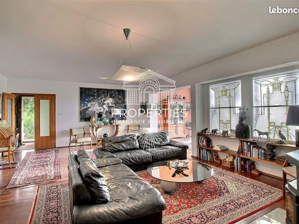 Villa 6 pièces 164 m²