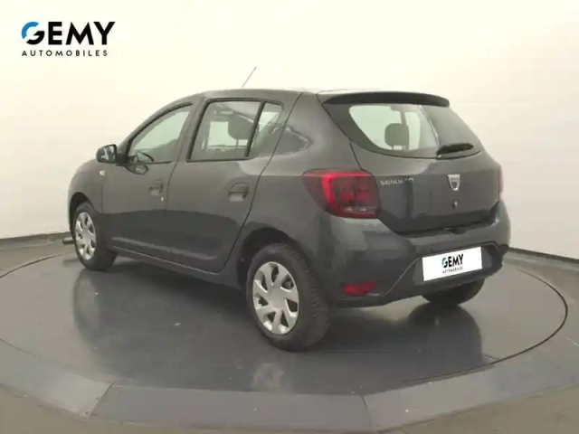 Dacia Sandero sce 75 — photo 7