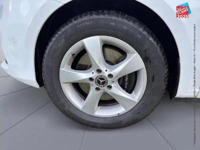 Mercedes Cla sse v 300 d compact  edition 9g-tronic — photo 10