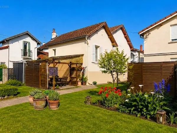 Ensemble immobilier unique - Idéal investisseur, artisan ou projet bi-famille