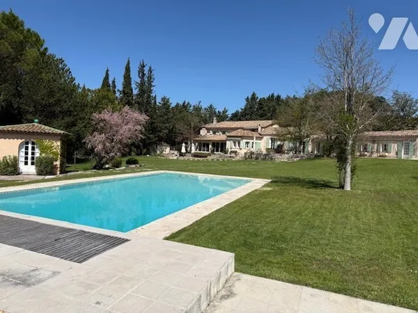 Vends château