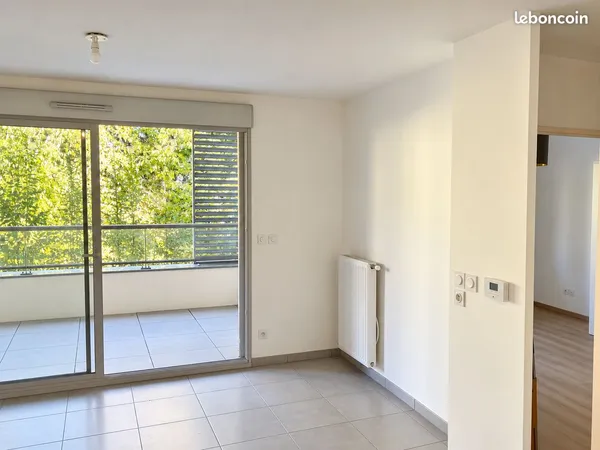 Location Appartement T2 Ecully 42 m2 + Balcon + Garage