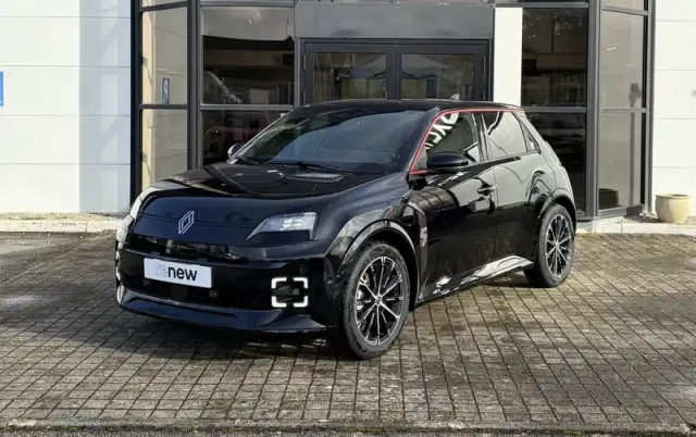Renault 5 renault  e-tech electrique 10 ch autonomie confort — photo 1