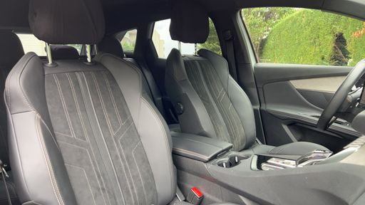 Peugeot 3008 1.6 THP 225 Hybrid-e EAT8 - Gt Pack – 2022 – 90989 km – Hybride rechargeable – Boîte Automatique — photo 29