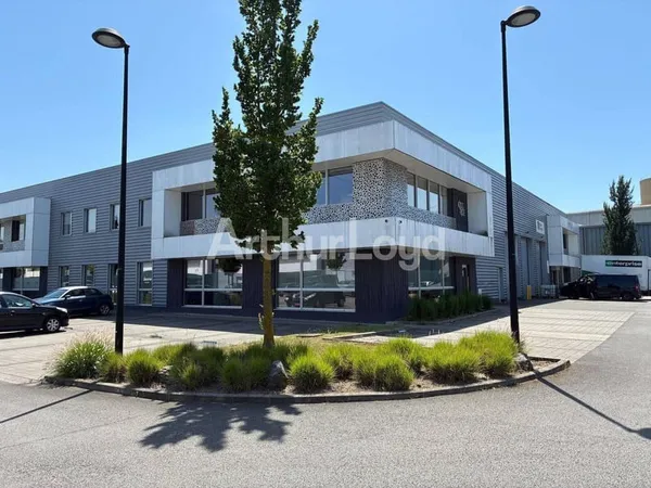Bureaux 849 m²