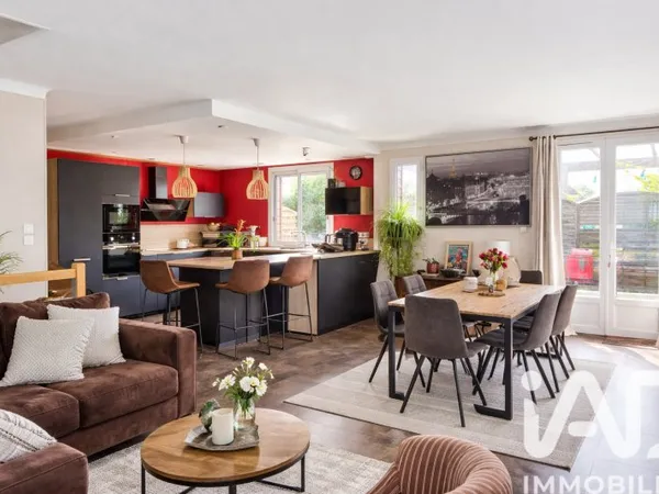 Maison 9 pièces 165 m²