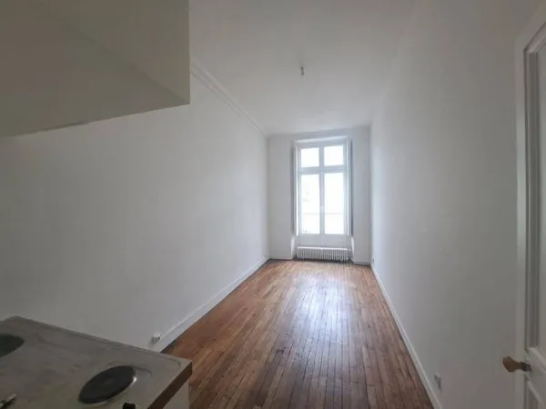 Studio 1 pièce 17 m²