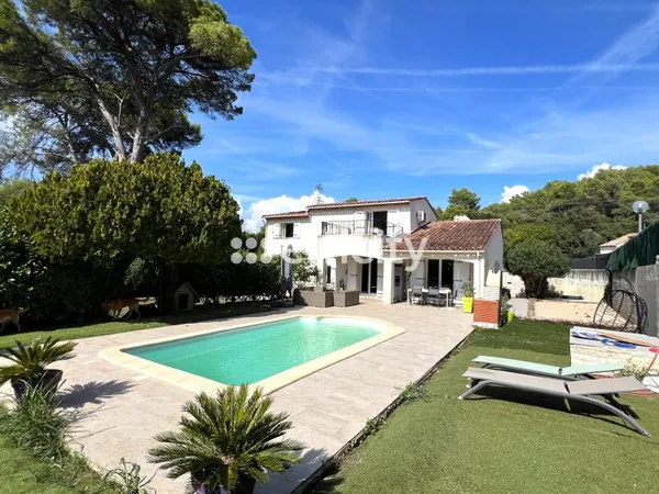 Maison 6 pièces 136 m²