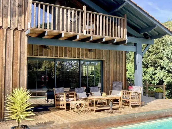 Maison 6 pièces 160 m²