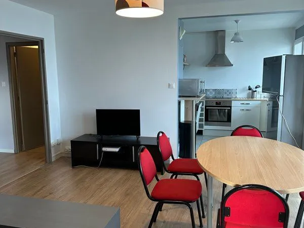 Colocation dans grand appartement refait à neuf
