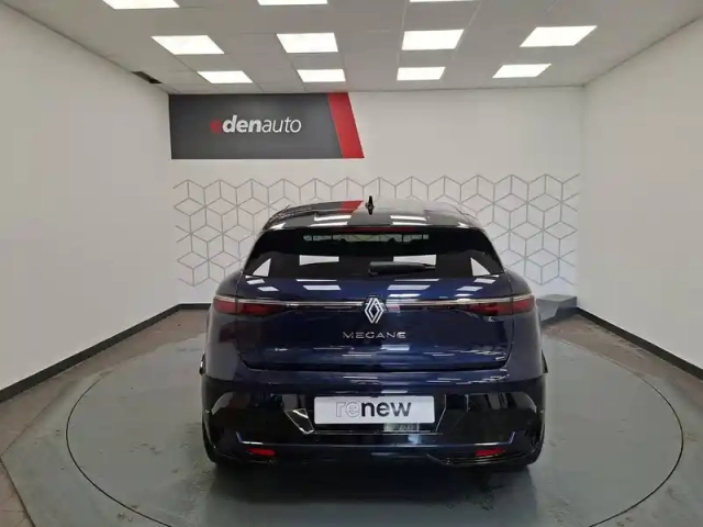 Renault Megane e-tech ev60 220 ch super charge — photo 2