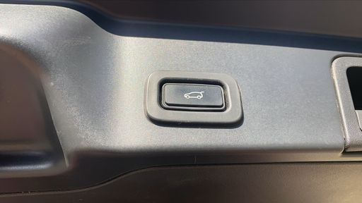 Land Rover Range Rover Evoque 2.0 Td4 MHEV AWD 150 BVA - S – 2019 – 87696 km – Hybride diesel – Boîte Automatique — photo 18