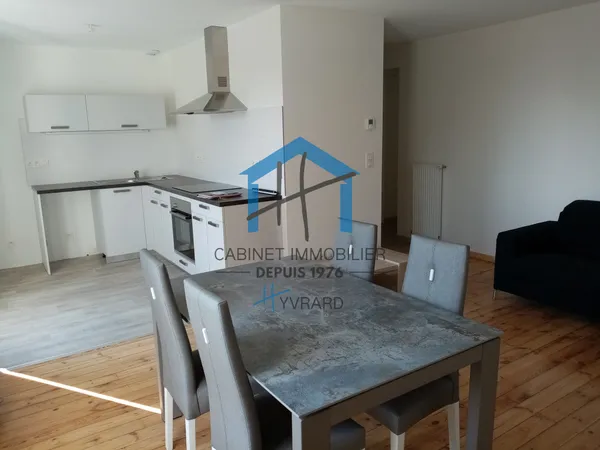 SAINT CHAMOND - Proche IFSI - T3 meublé de 49m2
