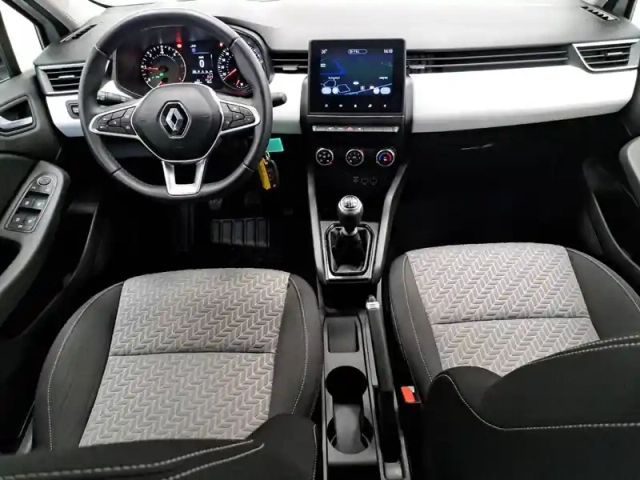 Renault Clio blue dci 100 — photo 40