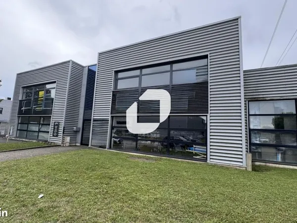 Bureaux 197 m²