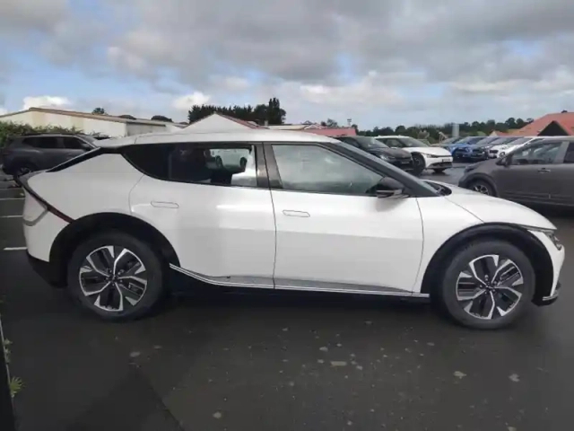 Kia Ev6 229ch air design 2wd — photo 5