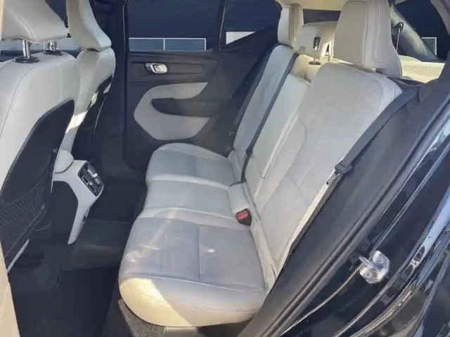 Volvo Xc40 d3 adblue 150 ch geartronic 8 — photo 15