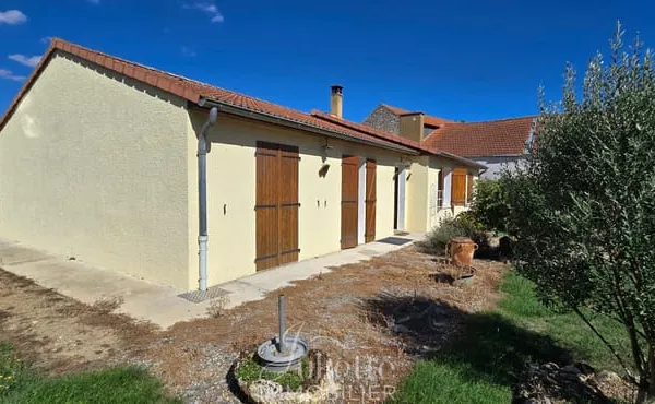 PLAIN-PIED DE 100m2 SUR 1790m2 DE PARCELLE COMPLETE