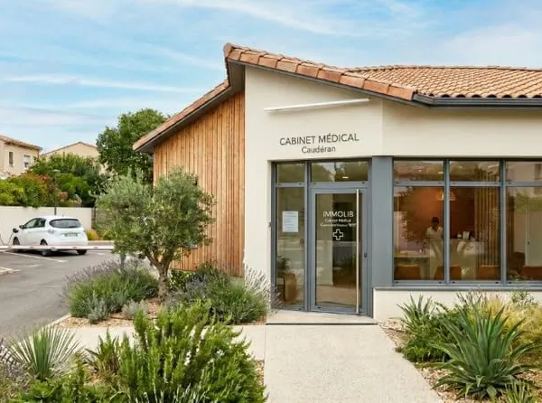 Local 6 pièces 150 m²