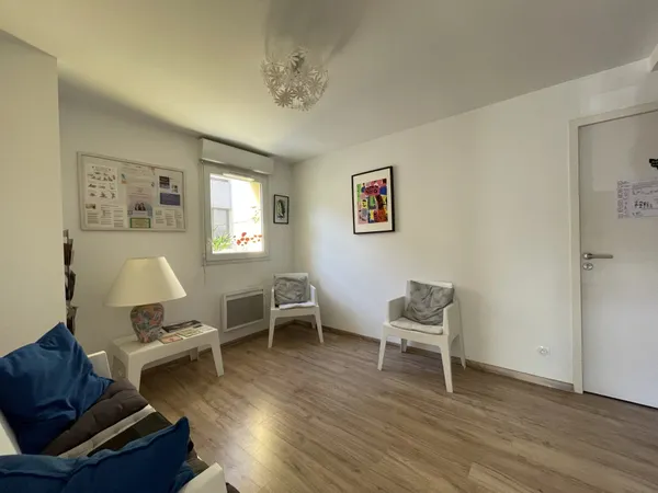 À VENDRE À NÎMES – LOCAL COMMERCIAL