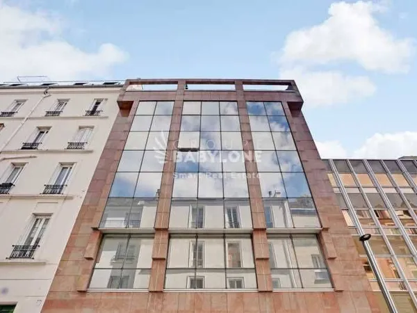 Bureaux 753 m²