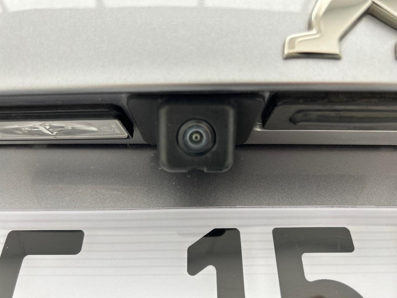 Peugeot 2008 puretech 130 s&s eat8 allure — photo 26