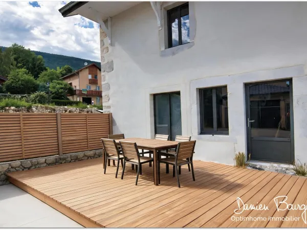 Maison mitoyenne brute avec fort potentiel d'environ 140 m² au sol