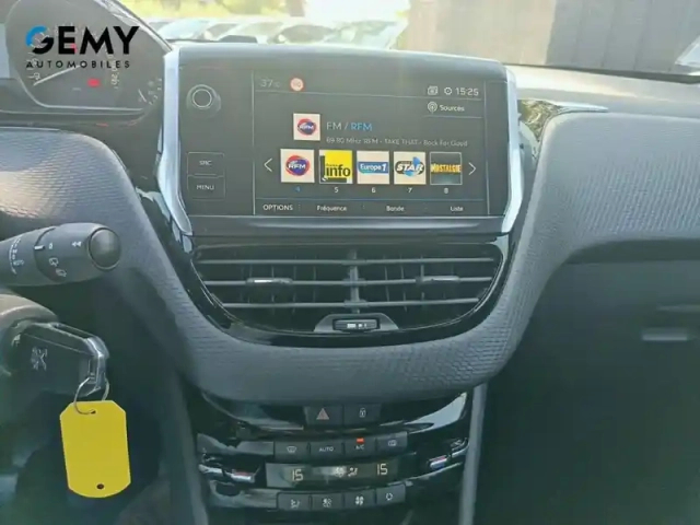 Peugeot 208 puretech 110ch s&amp;s bvm6 — photo 41