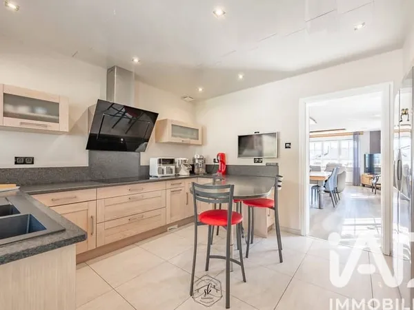 Maison 5 pièces 135 m²
