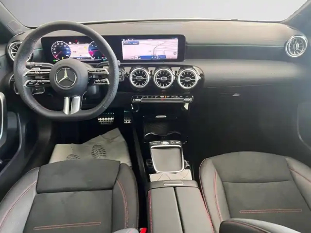 Mercedes Classe A 200 d amg line — photo 22