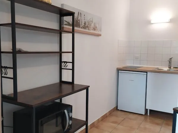 Appartement meublé avec parking - 20m2 - idéal étudiant