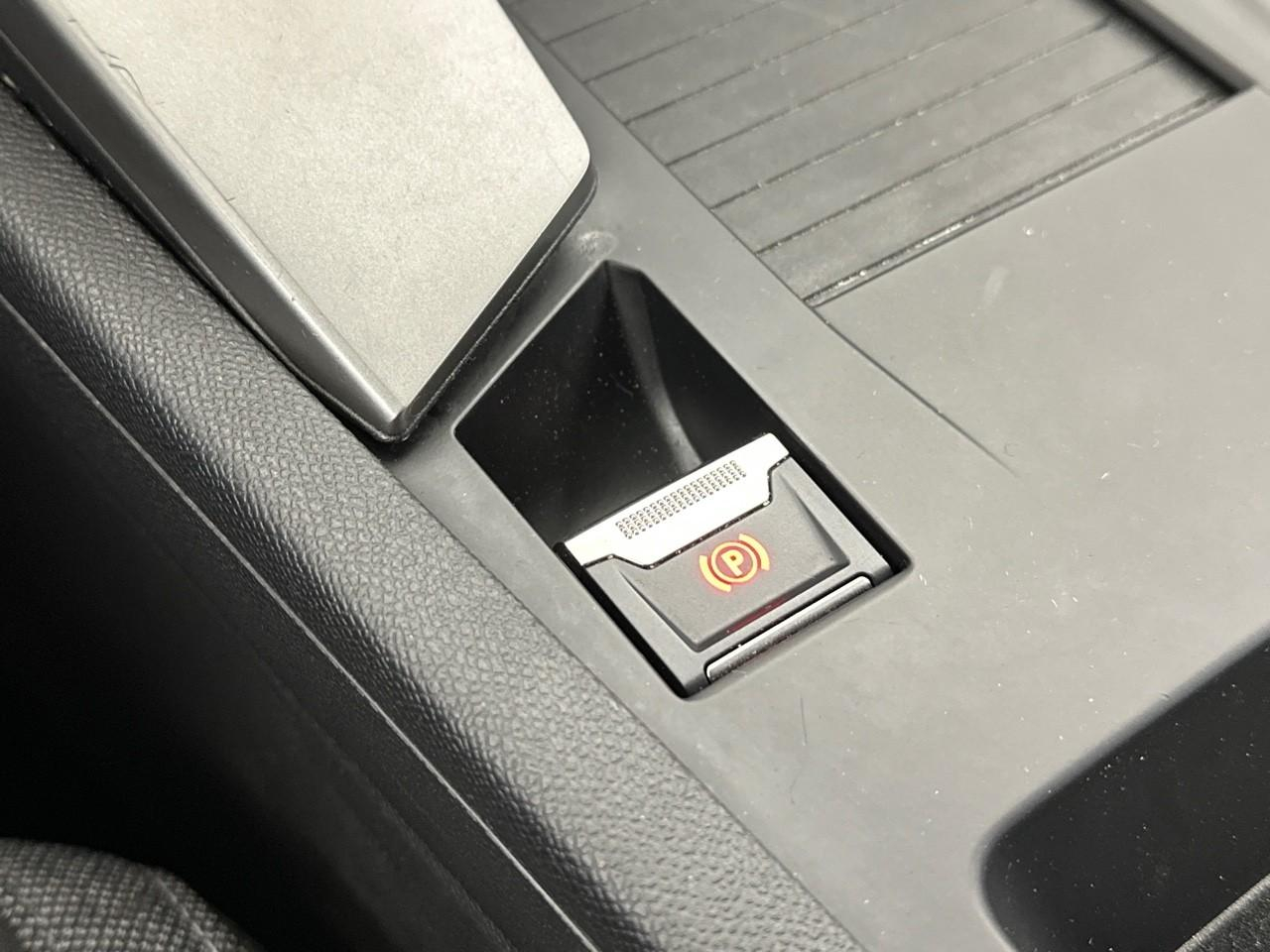 Peugeot 308 bluehdi 130ch s&s eat8 active pack — photo 29