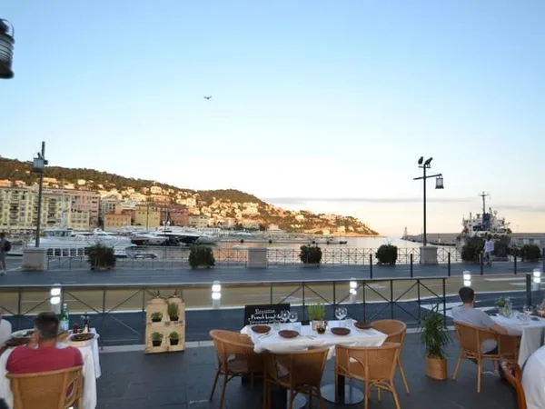 restaurant au port de nice