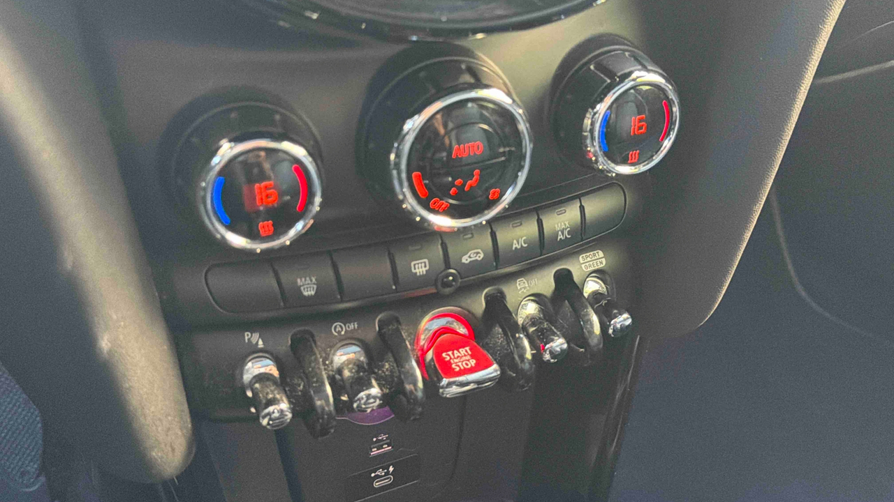 Mini Hatch 3 Portes Cooper S 178 ch BVA7 — photo 17
