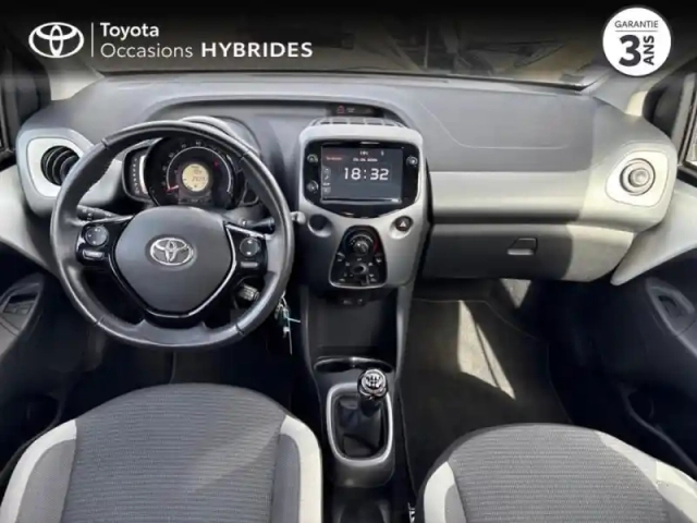 Toyota Aygo 1.0 vvt-i 72ch x-play 5p my19 — photo 14