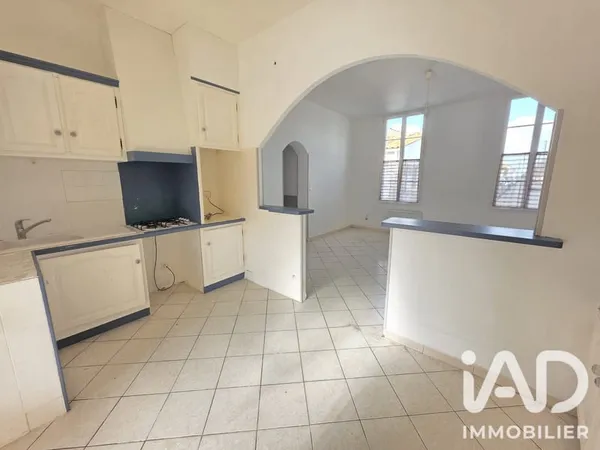 Bâtiment 122 m²