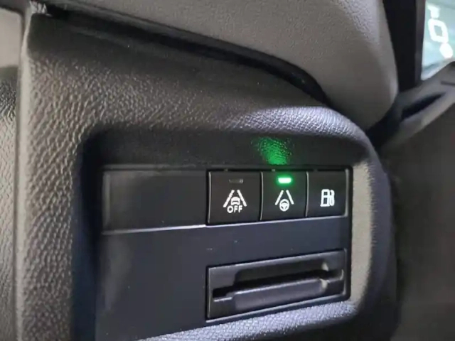 Citroën C5 Aircross hybride rechargeable 225 s&amp;s e-eat8 — photo 30