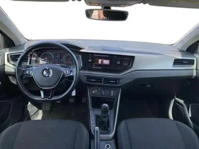 Volkswagen Polo business 1.0 80 s&amp;s bvm5 lounge — photo 8