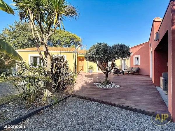 Maison 6 pièces 141 m²