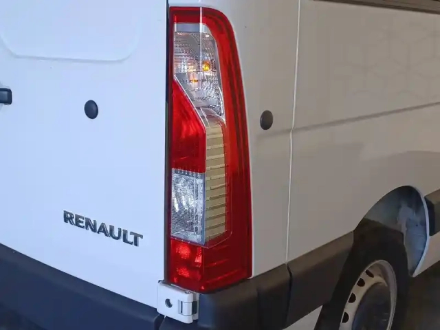 Renault Master fgn trac f3500 l2h2 blue dci 135 — photo 14