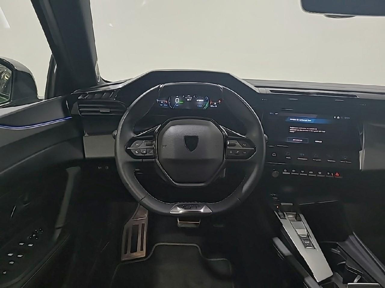 Peugeot 308 phev 225 e-eat8 gt — photo 17