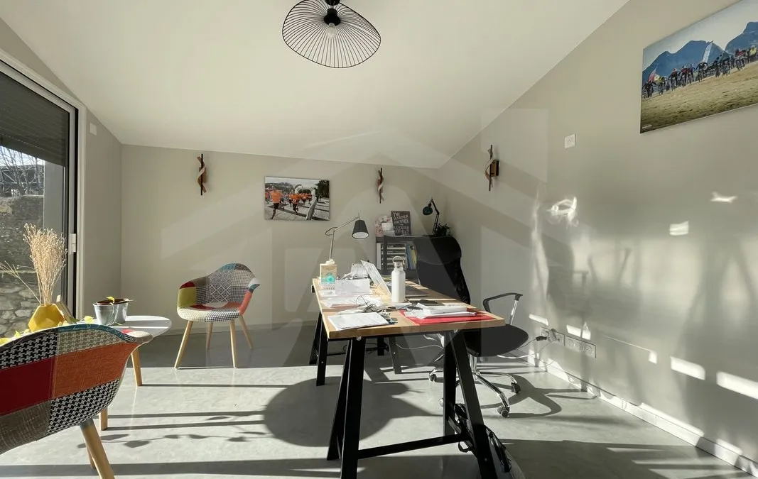 Photo 13