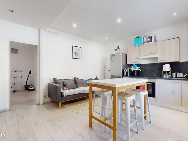 Chambre 4 pièces 79 m²