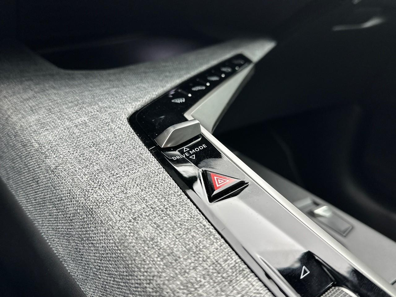 Peugeot 3008 hybrid 136 e-dcs6 gt — photo 28