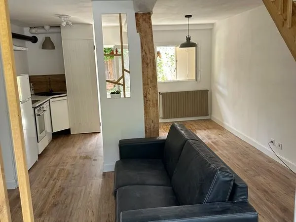 Petite maison de ville entièrement rénovée