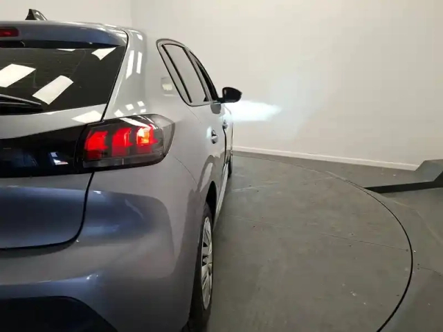 Peugeot 208 puretech 75 s&amp;s bvm5 — photo 34